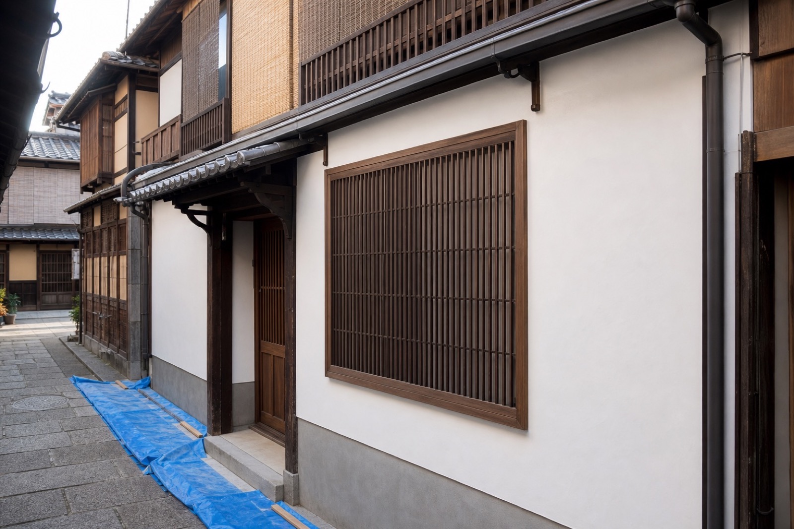 町家外壁の漆喰塗り替え仕上がり
